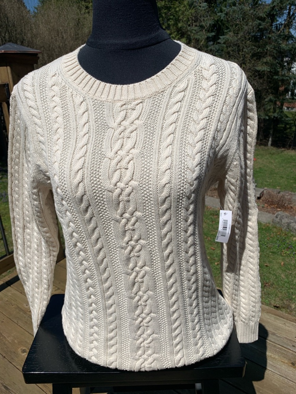 Amazon Essentials Cream Cable Crewneck Sweater M